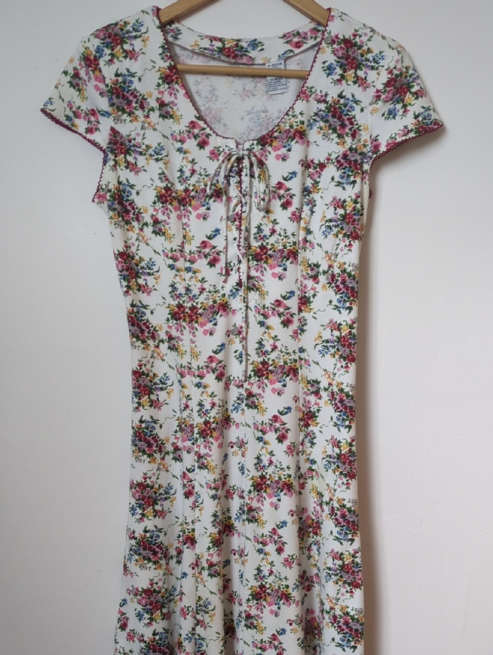 Vintage Floral Tie-Front White Midi Dress - Picture 4 of 5